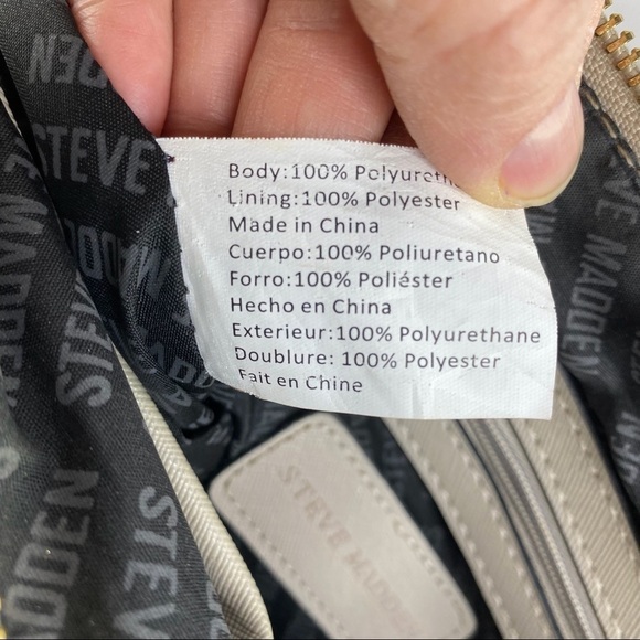 Steve Madden light gray crossbody bag with gold chain strap hardware - Picture 8 of 13